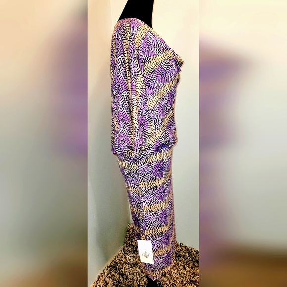 BCBG MAXAZRIA Multi-Color Print Dress - Picture 9 of 11